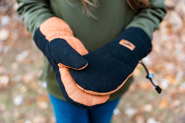Warm and cozy Minnesota gloves.