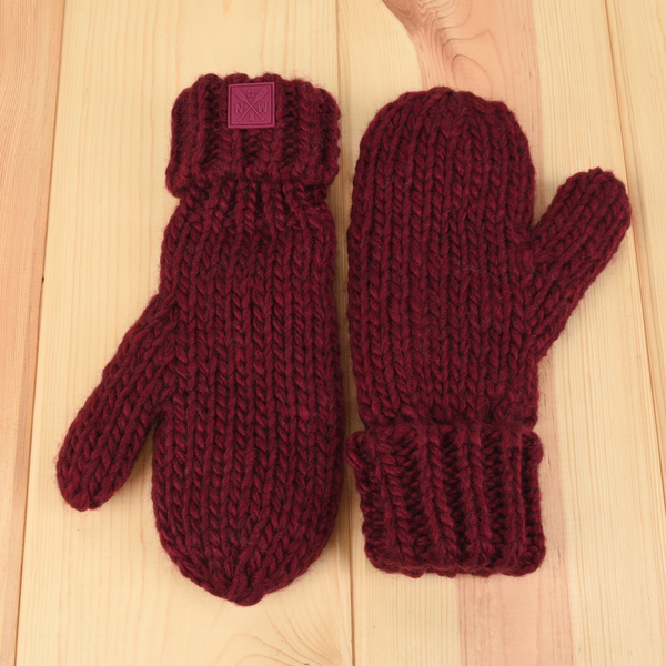 Snow Berry Chunky Mitten