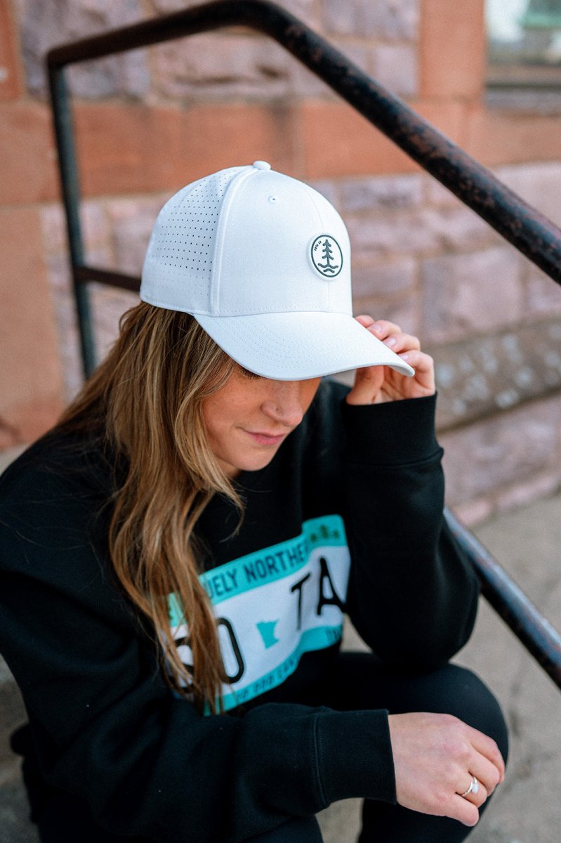 Fitted Cap Best Way To Wear A Baseball Cap Fitted Cap Hat Is Too